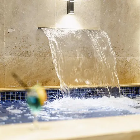 Gold Majesty Otel 5*