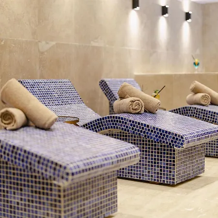 Gold Majesty Otel