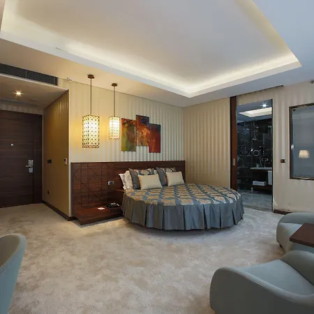 Gold Majesty Otel 5*