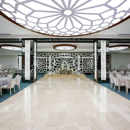 Gold Majesty Otel 5*