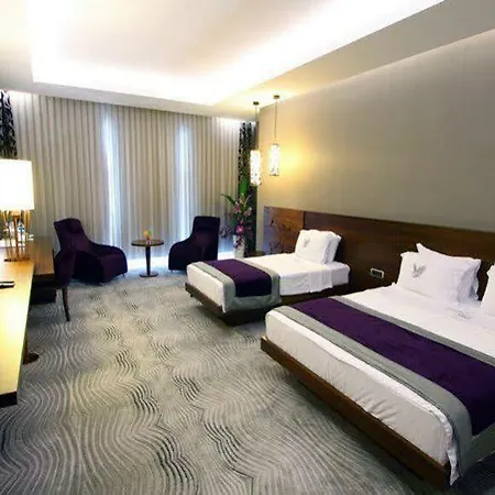 Gold Majesty Hotel